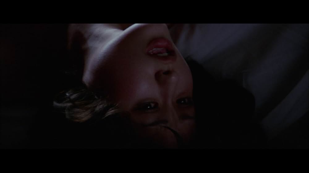 白い指の戯れの画像