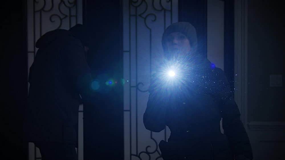 「ホーム・スイート・ホーム・アローン」エリー・ケンパー & ロブ・ディレイニーの画像