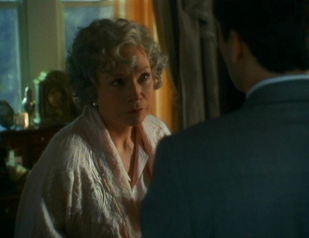 不機嫌な赤いバラの画像