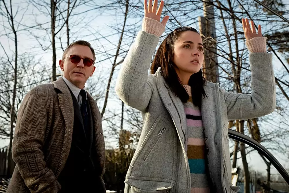 「ナイブズ・アウト／名探偵と刃の館の秘密」ダニエル・クレイグ & アナ・デ・アルマスの画像