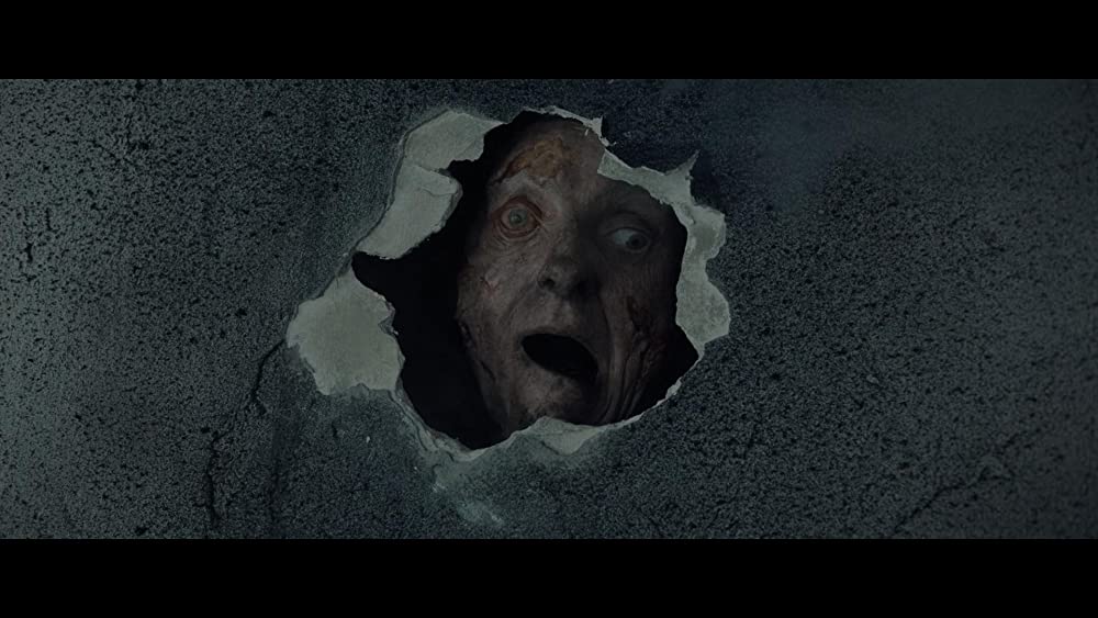 ポスト・モーテム 遺体写真家トーマスの画像