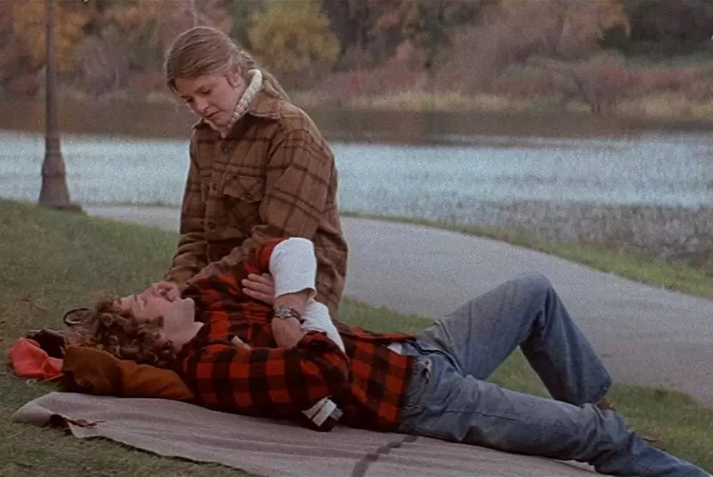 「ペーパーチェイス」ティモシー・ボトムズ & リンゼイ・ワグナーの画像