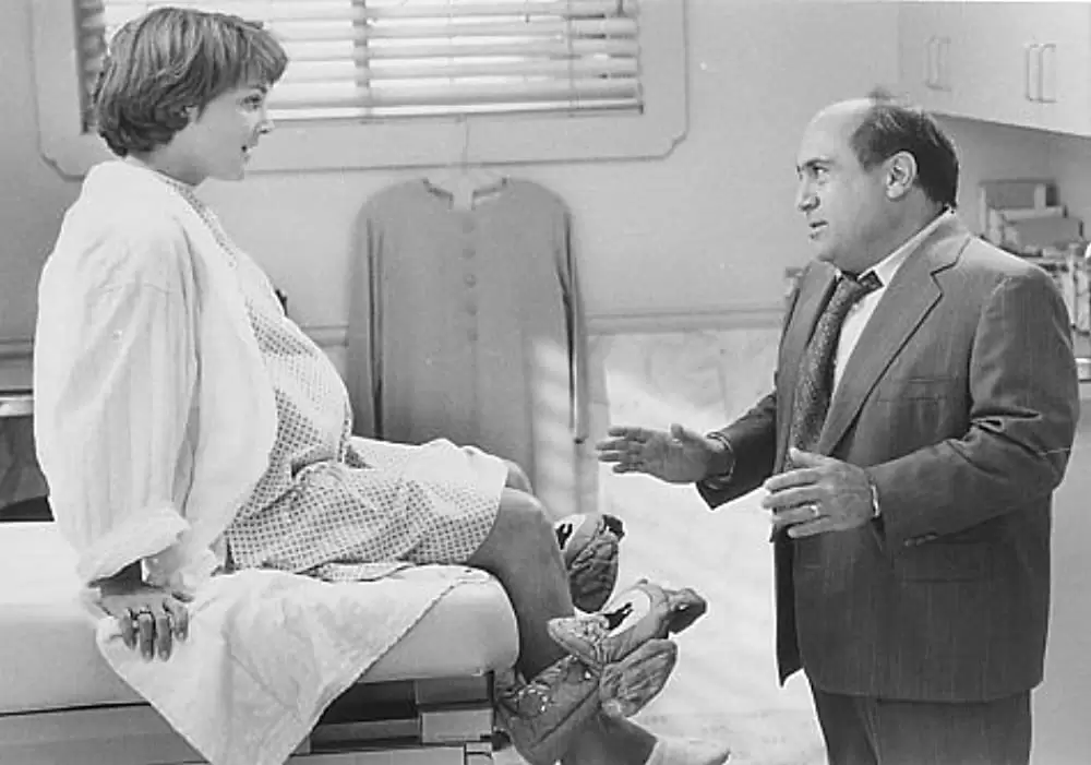 「ジュニア」ダニー・デビート & パメラ・リードの画像