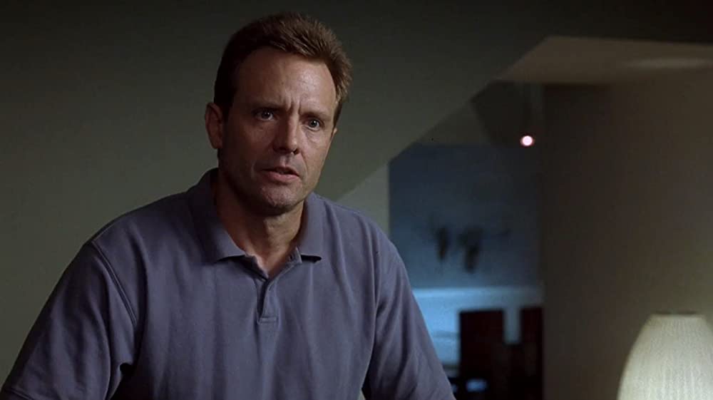 「アンハサウェイ／裸の天使」マイケル・ビーンの画像