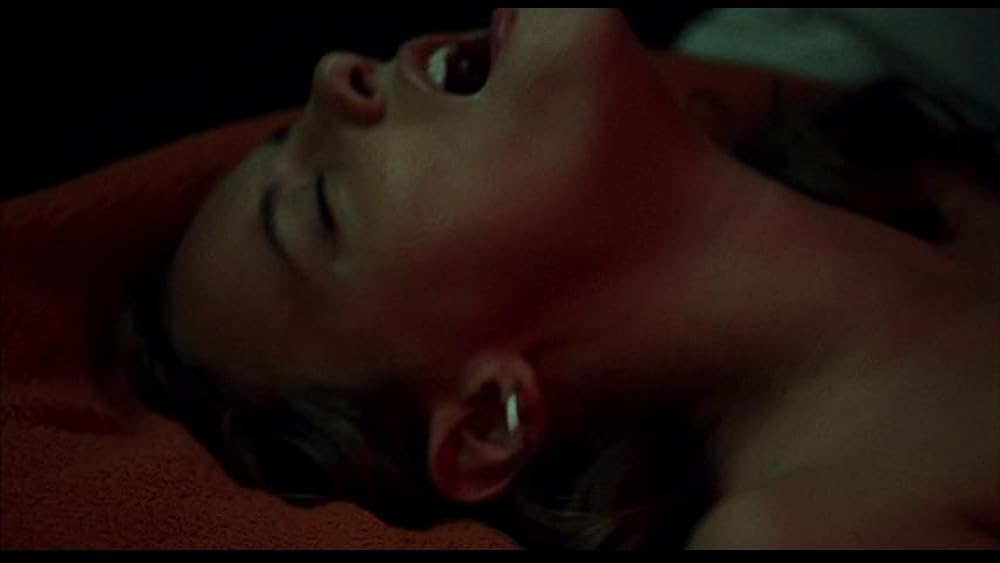 「アンハサウェイ／裸の天使」Bijou Phillipsの画像