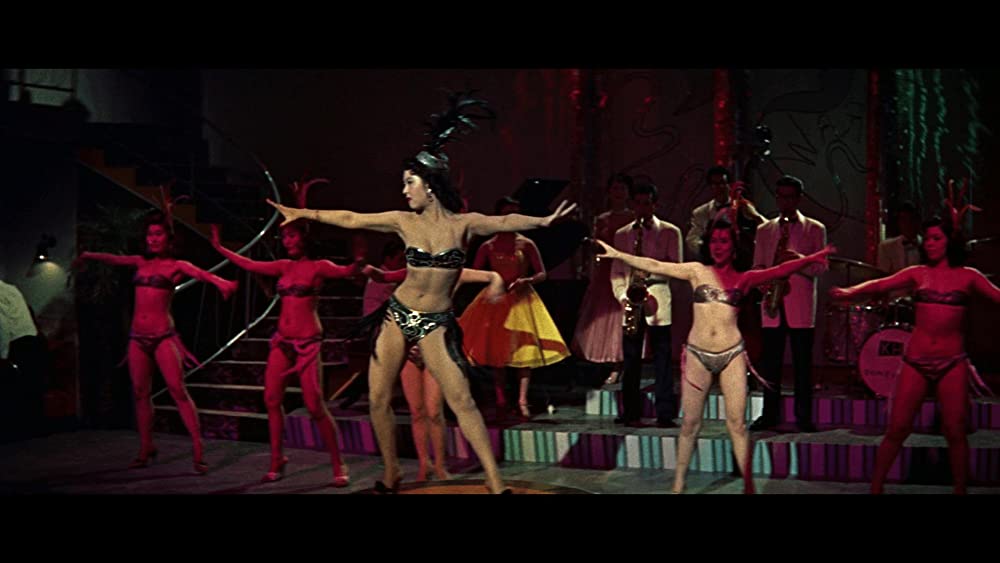 美女と液体人間の画像