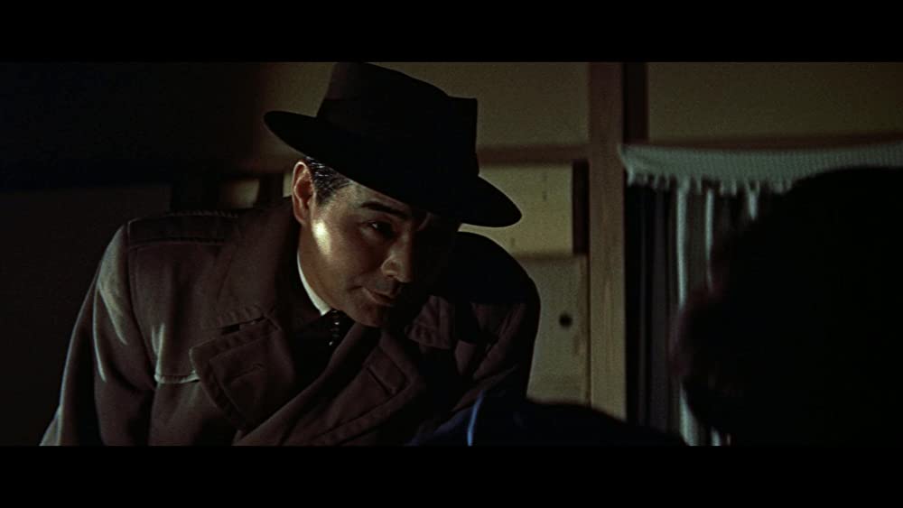 美女と液体人間の画像