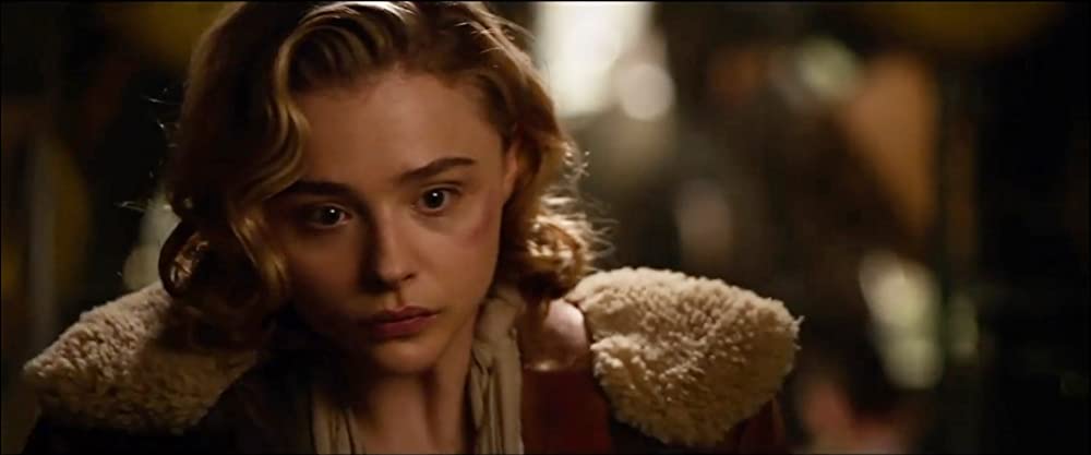 「シャドウ・イン・クラウド」クロエ・グレース・モレッツの画像