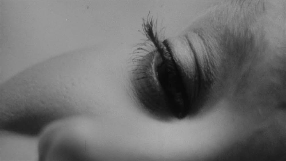 ドアをノックするのは誰?の画像