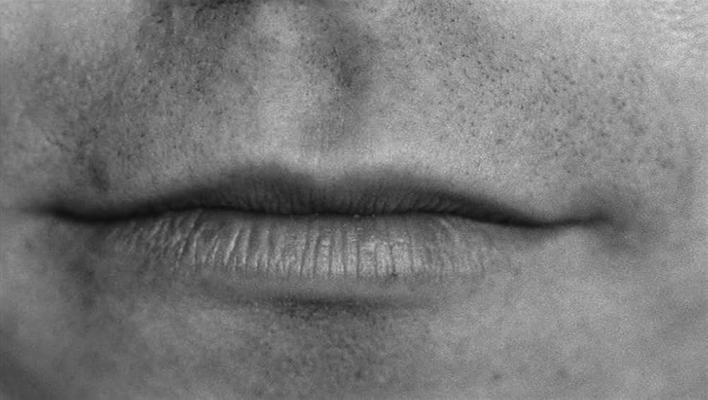 ドアをノックするのは誰?の画像