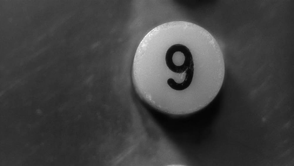 ドアをノックするのは誰?の画像