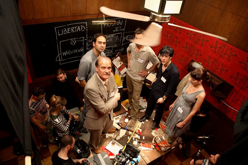 キューブ■REDの画像