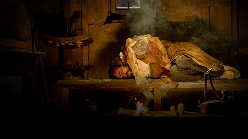 オオカミの皮をまとう男の画像