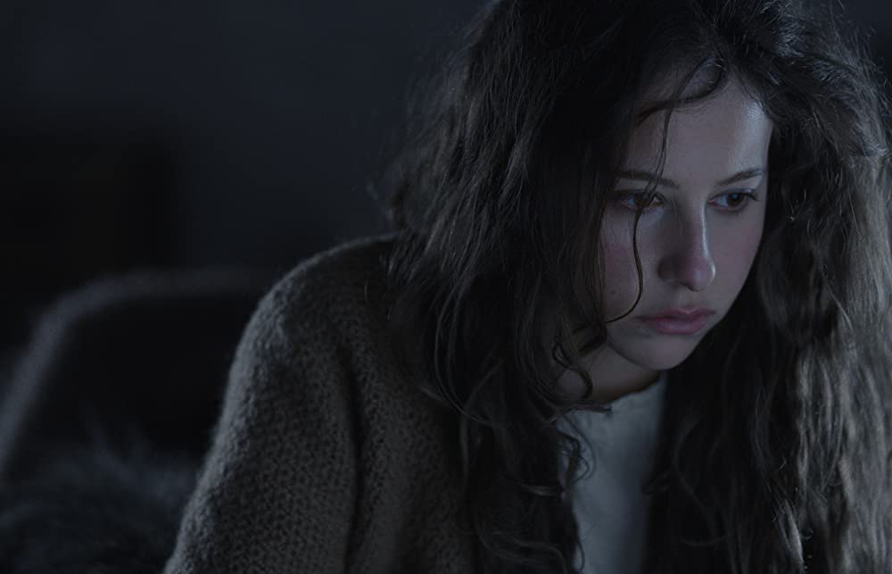 オオカミの皮をまとう男の画像