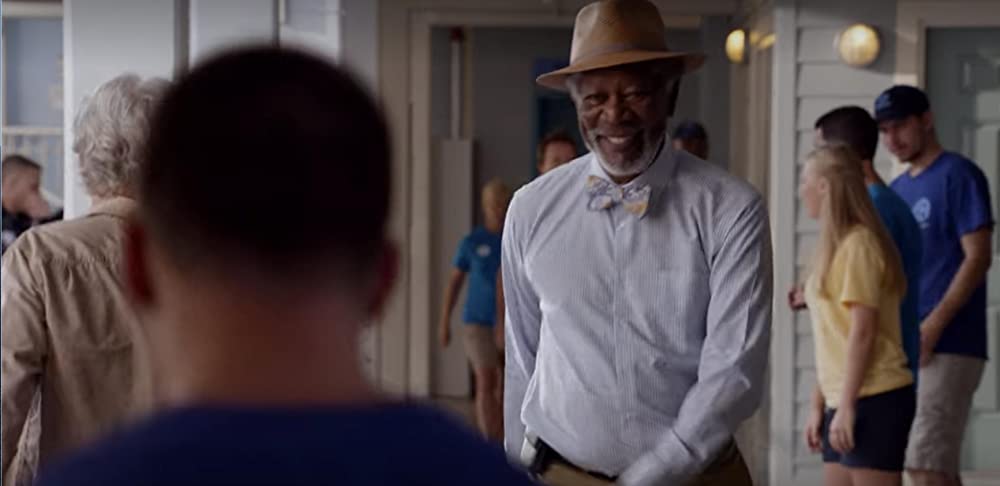 「イルカと少年2」モーガン・フリーマンの画像