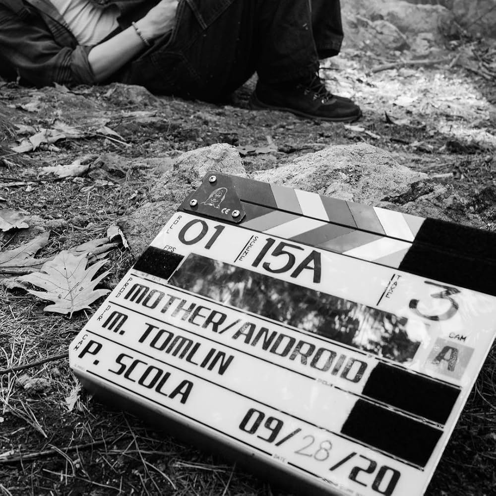 マザー／アンドロイドの画像