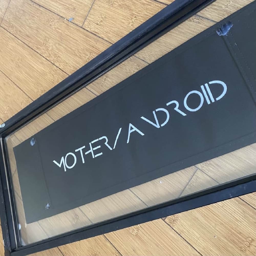 マザー／アンドロイドの画像