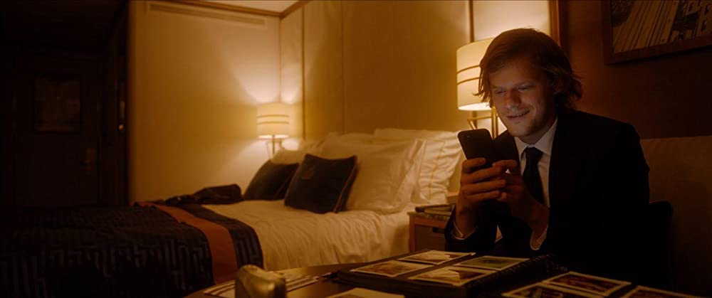 「レット・ゼム・オール・トーク」ルーカス・ヘッジズの画像