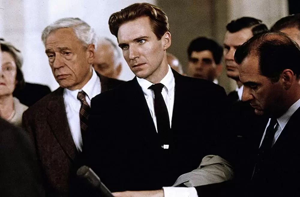 「クイズ・ショウ」レイフ・ファインズ & ポール・スコフィールドの画像