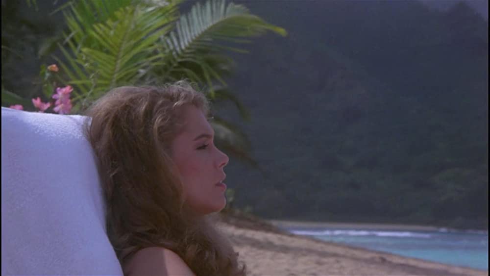 白いドレスの女の画像