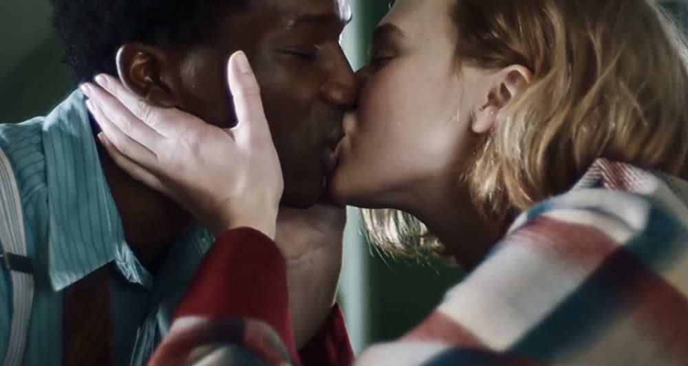 帰らない日曜日の画像