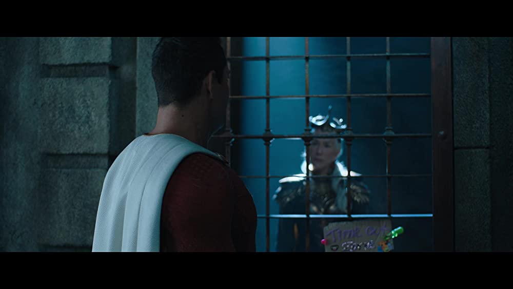 「シャザム！～神々の怒り〜」ヘレン・ミレン & ザカリー・リーバイの画像