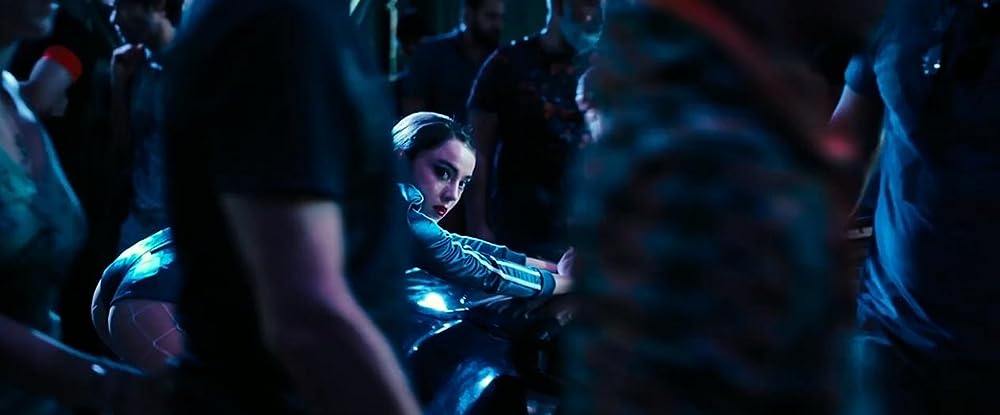 「TITANE／チタン」ガランス・マリリエールの画像