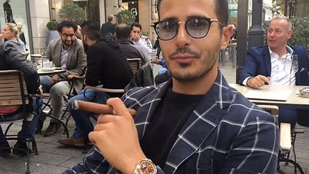 Tinder詐欺師：恋愛は大金を生むの画像