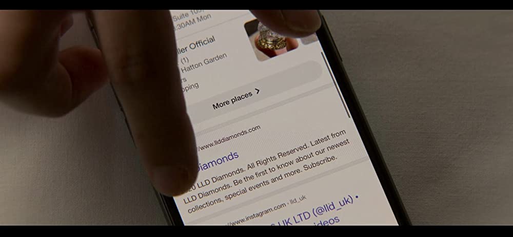 Tinder詐欺師：恋愛は大金を生むの画像