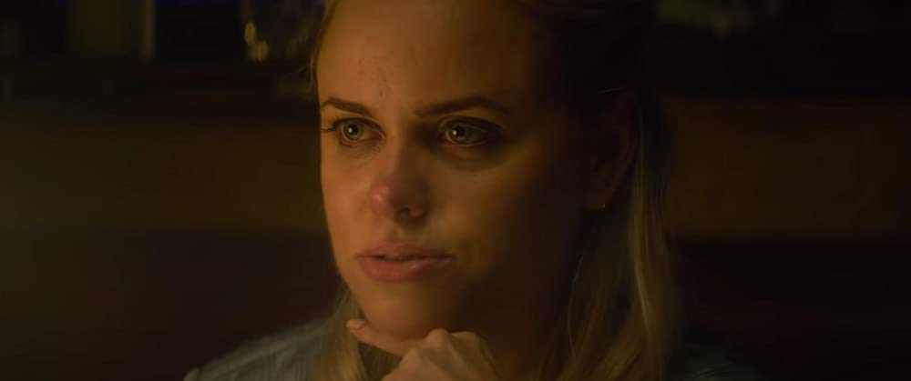 Tinder詐欺師：恋愛は大金を生むの画像