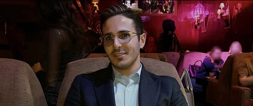 Tinder詐欺師：恋愛は大金を生むの画像