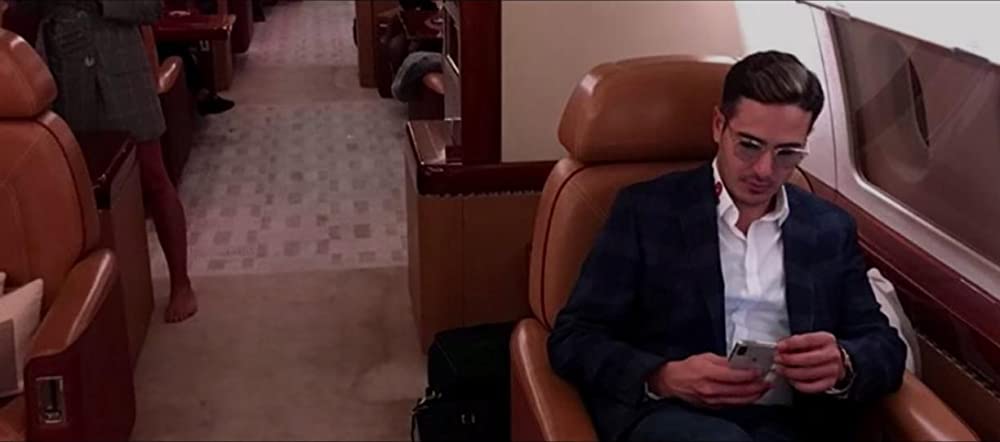 Tinder詐欺師：恋愛は大金を生むの画像