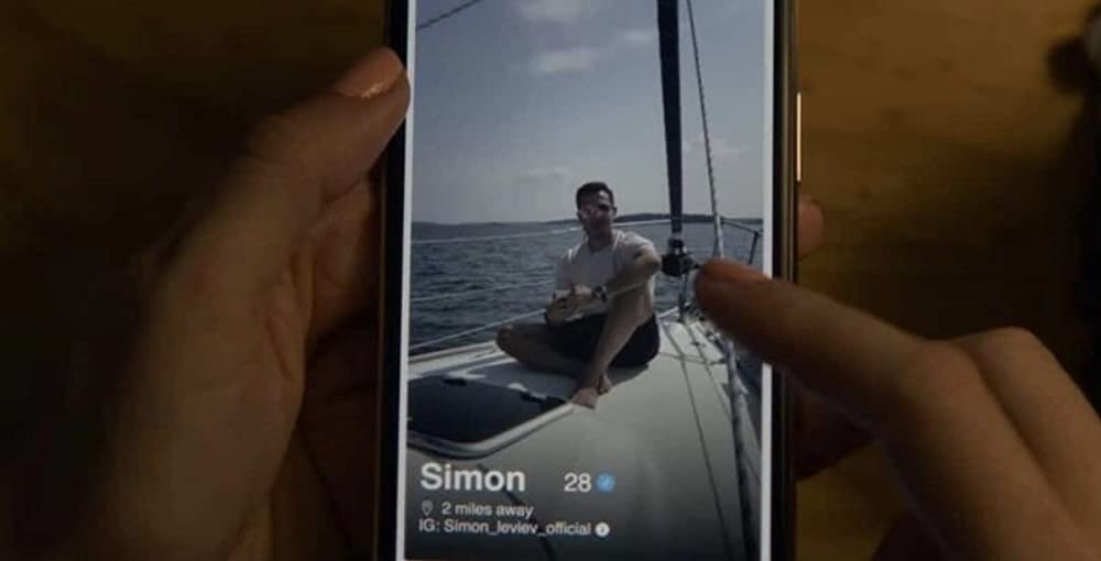 Tinder詐欺師：恋愛は大金を生むの画像