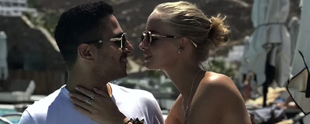 Tinder詐欺師：恋愛は大金を生むの画像