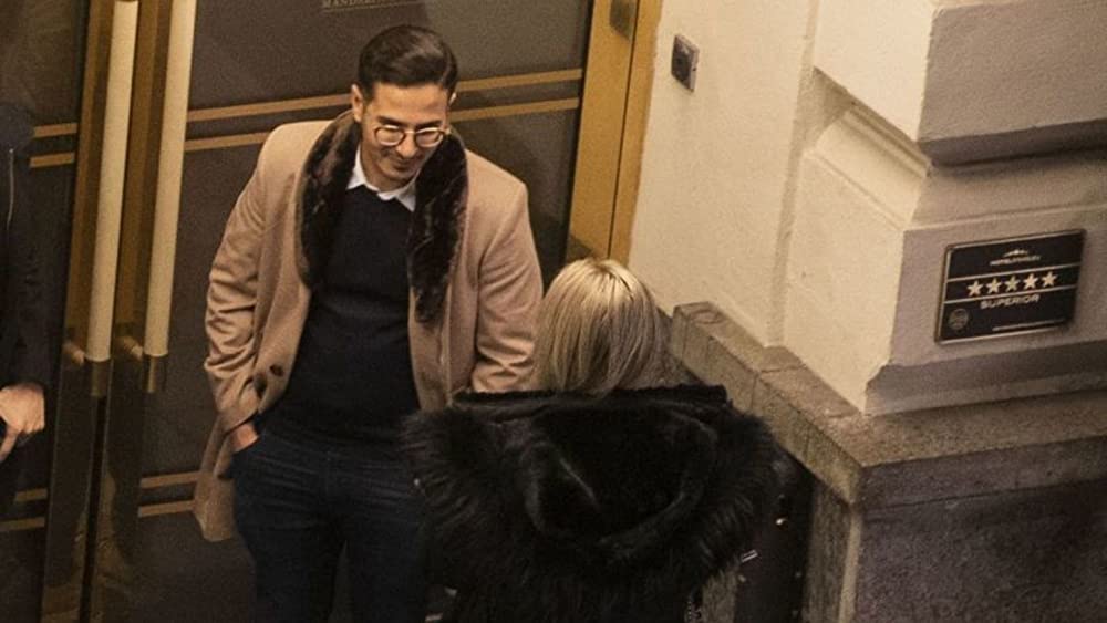 Tinder詐欺師：恋愛は大金を生むの画像