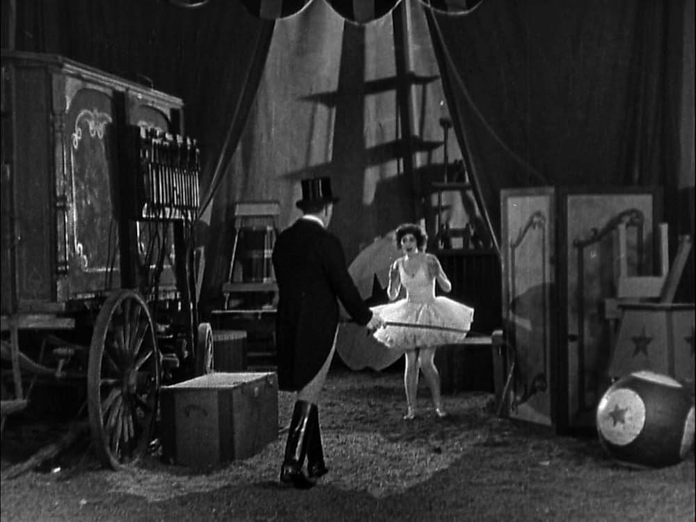 サーカスの画像