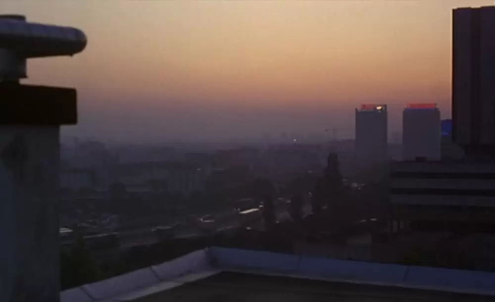 パリ、18区、夜。の画像