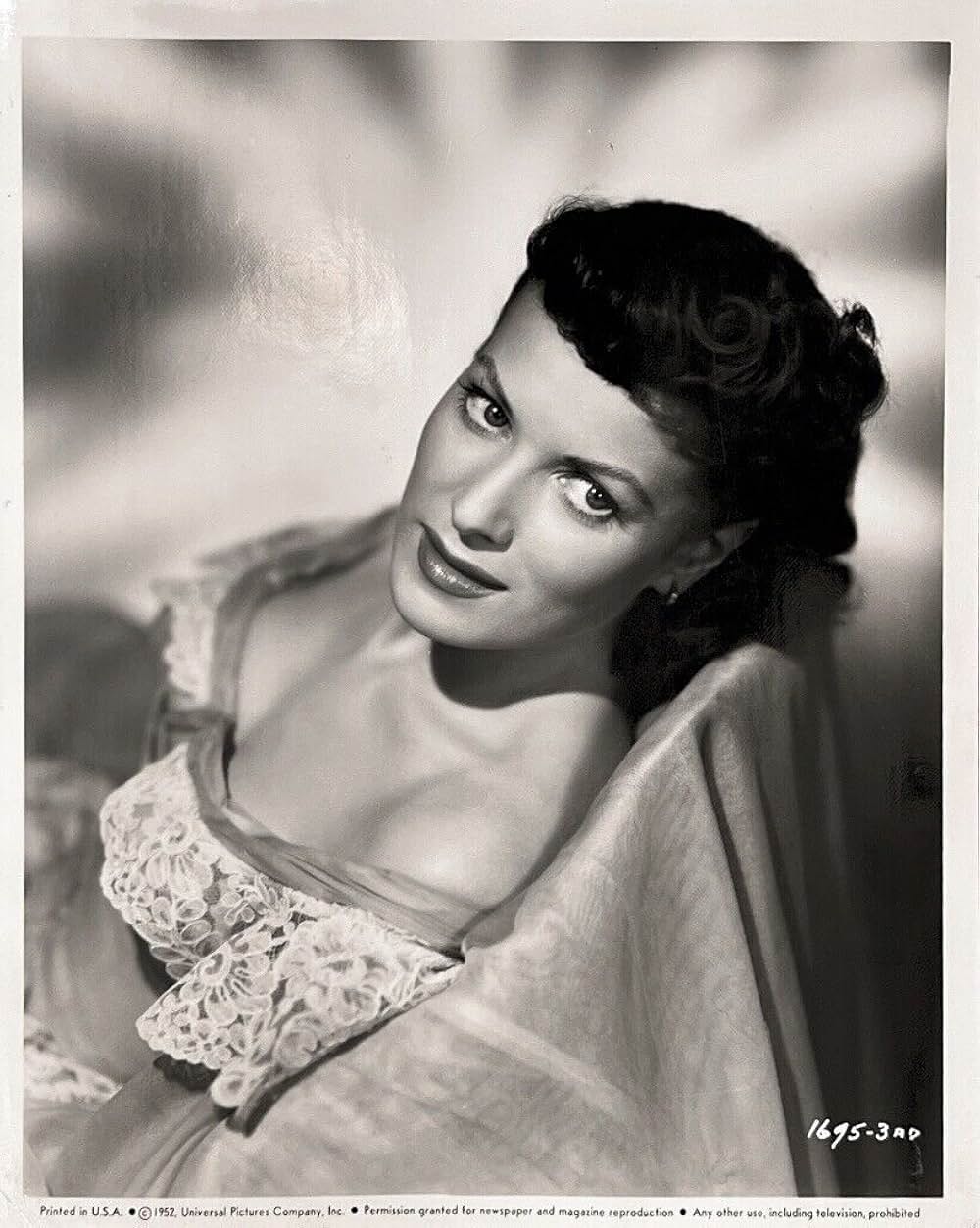 すべての旗に背いての画像