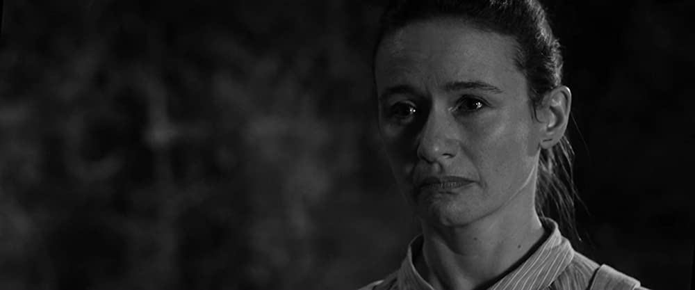 「サリー・ポッターのパーティー」エミリー・モーティマーの画像