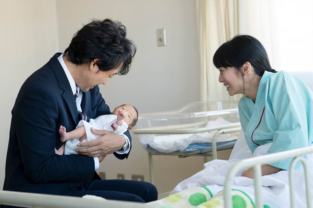 月の満ち欠けの画像