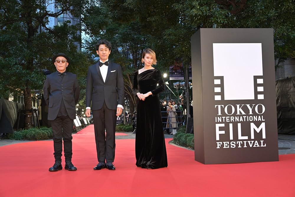 月の満ち欠けの画像