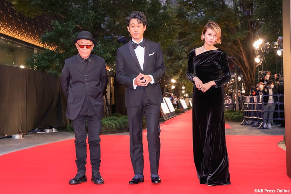 月の満ち欠けの画像