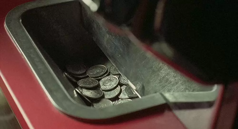 トリコロール／赤の愛の画像