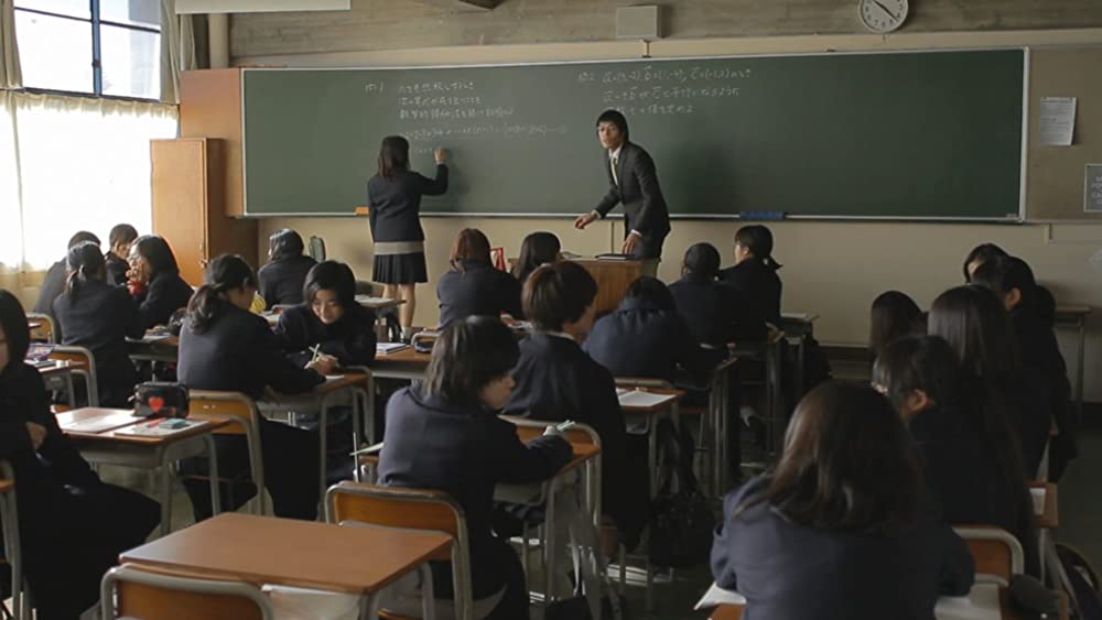 かしこい狗は、吠えずに笑うの画像