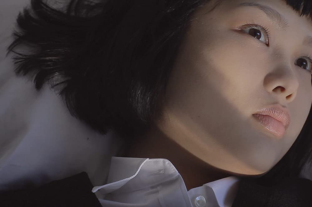 かしこい狗は、吠えずに笑うの画像