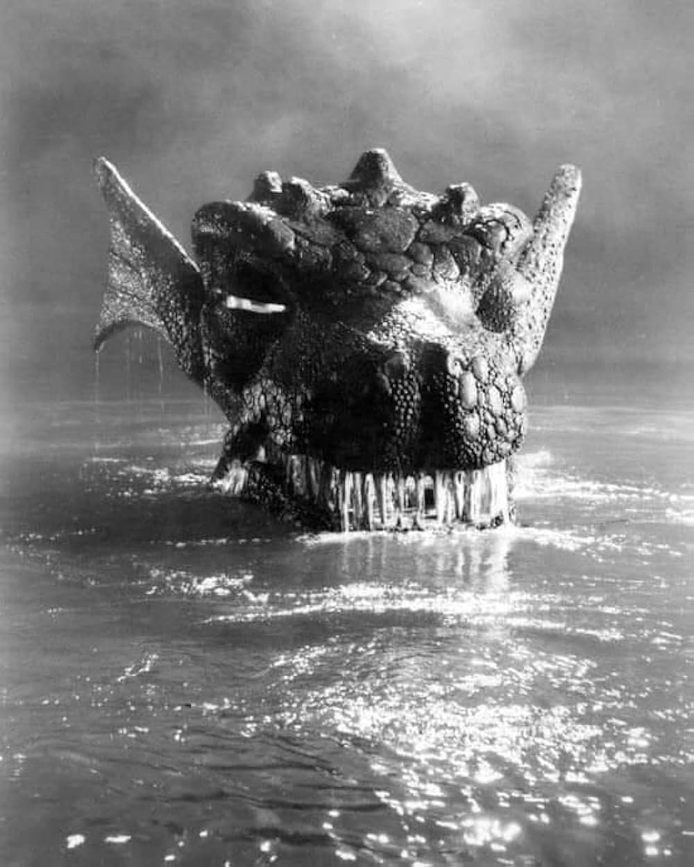 怪獣ゴルゴの画像