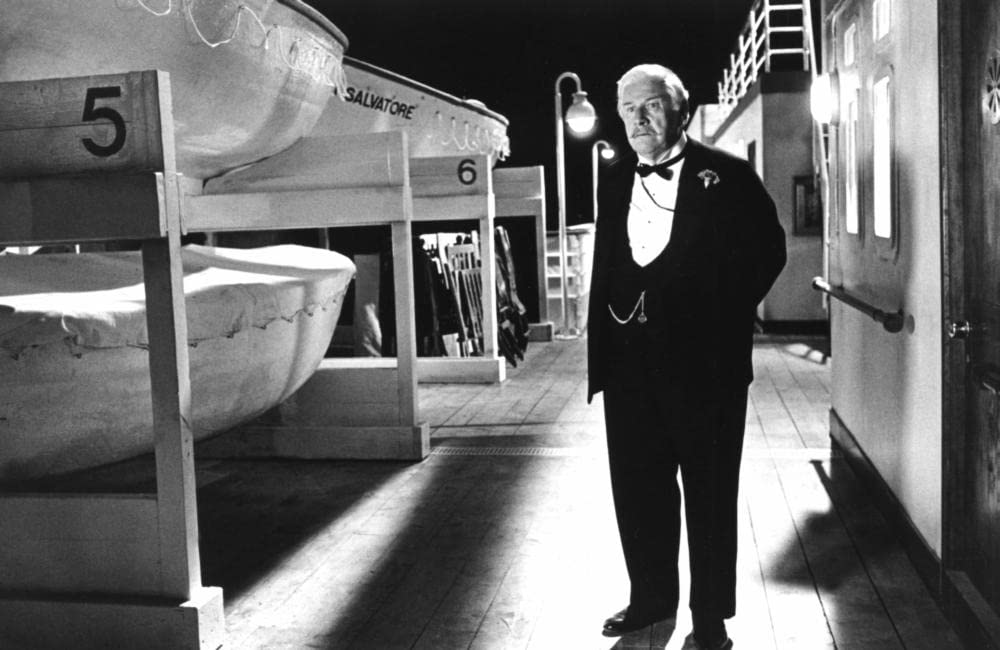 死海殺人事件の画像