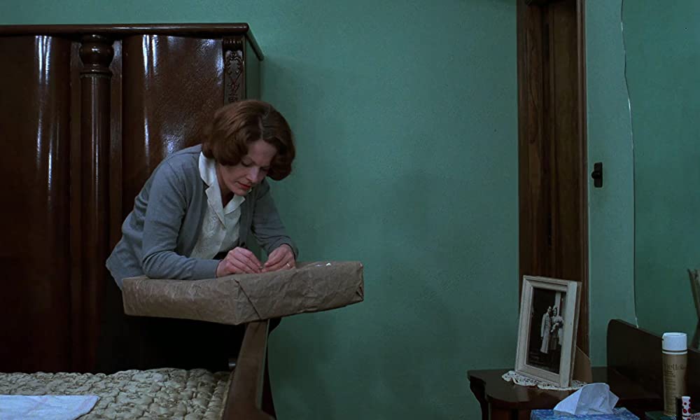 「ブリュッセル1080、コメルス河畔通り23番地、ジャンヌ・ディエルマン／ブリュッセル1080、コルメス3番街のジャンヌ・ディエルマン」デルフィーヌ・セイリグの画像