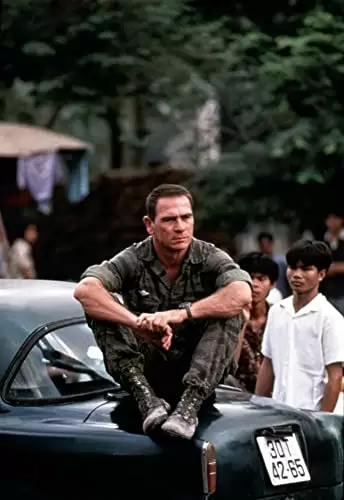 「天と地」トミー・リー・ジョーンズの画像