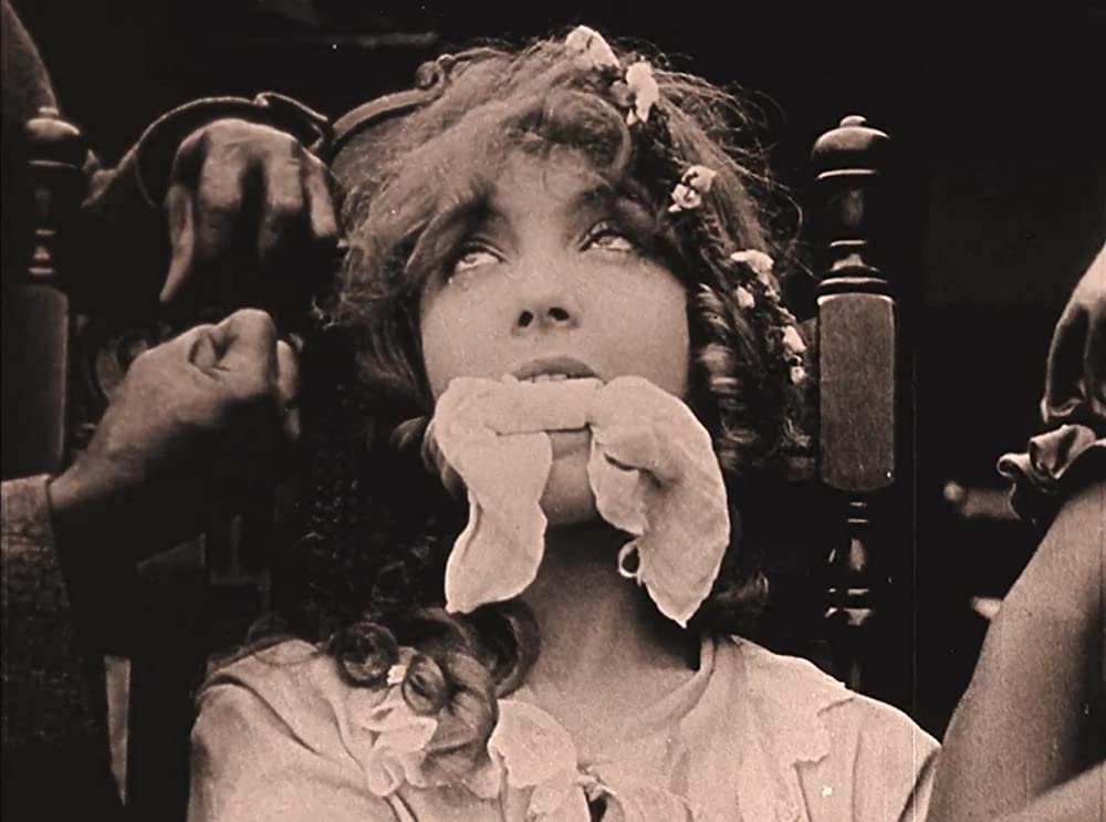 「国民の創生」リリアン・ギッシュの画像